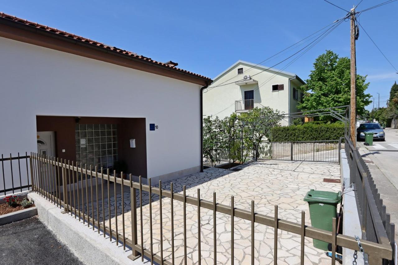 Apartments And Rooms With Parking Space Selce, Crikvenica - 2362 외부 사진