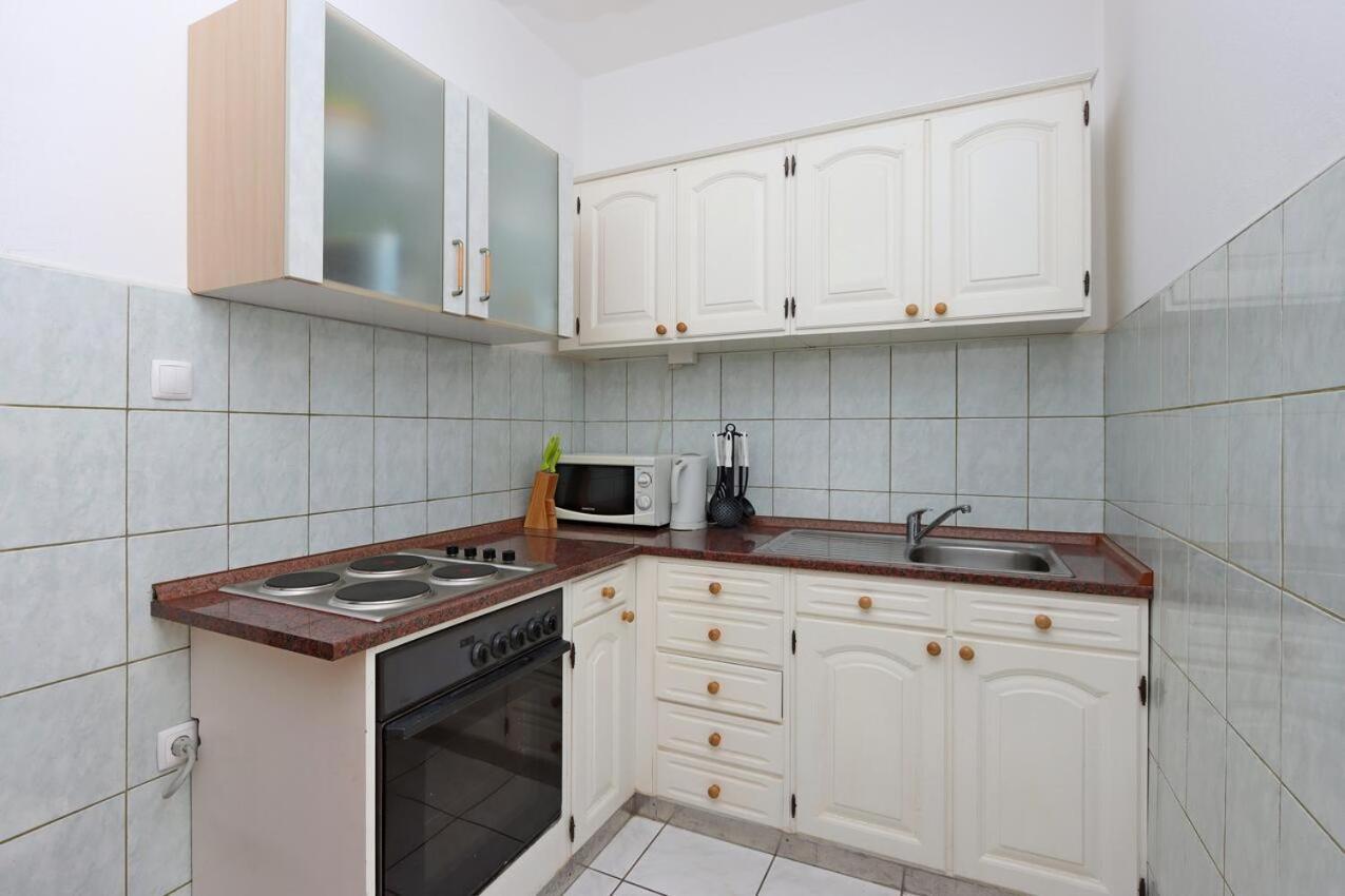 Apartments And Rooms With Parking Space Selce, Crikvenica - 2362 외부 사진