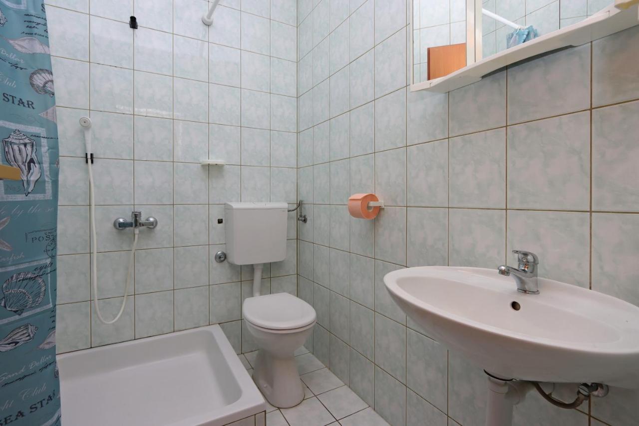 Apartments And Rooms With Parking Space Selce, Crikvenica - 2362 외부 사진