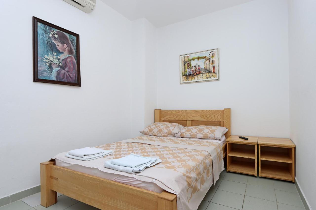 Apartments And Rooms With Parking Space Selce, Crikvenica - 2362 외부 사진