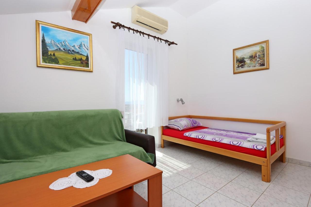 Apartments And Rooms With Parking Space Selce, Crikvenica - 2362 외부 사진