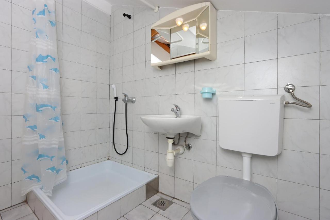 Apartments And Rooms With Parking Space Selce, Crikvenica - 2362 외부 사진
