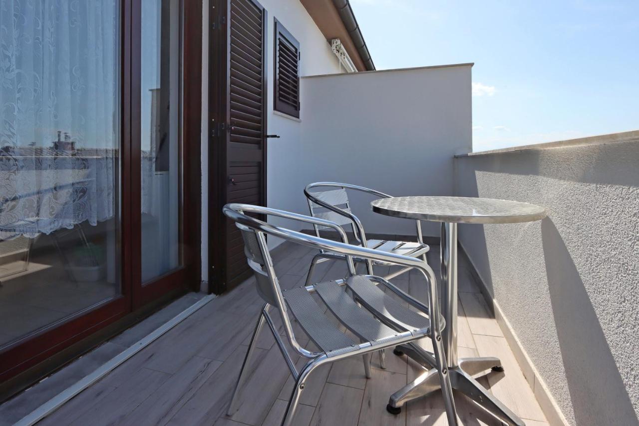 Apartments And Rooms With Parking Space Selce, Crikvenica - 2362 외부 사진