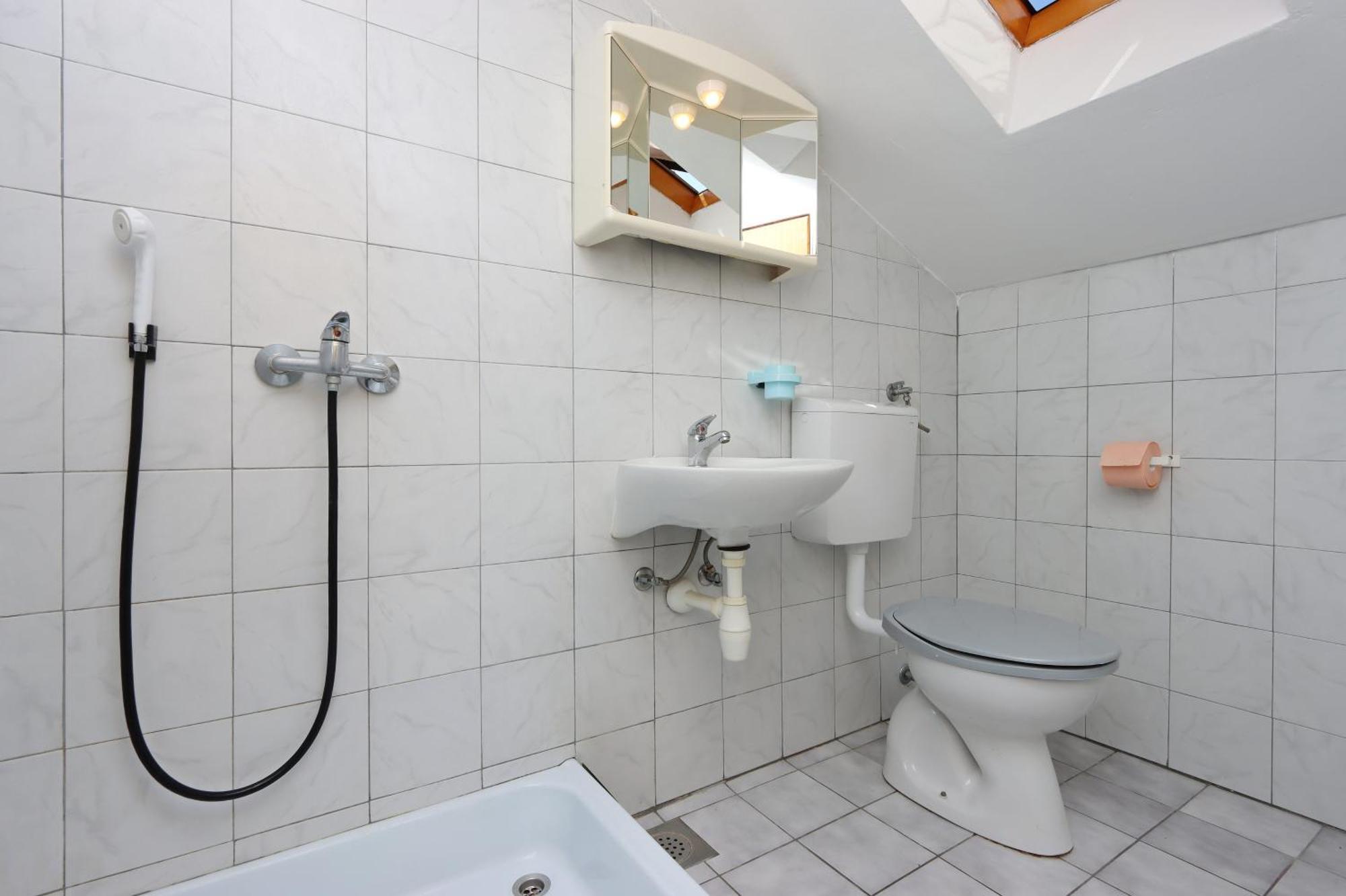 Apartments And Rooms With Parking Space Selce, Crikvenica - 2362 객실 사진