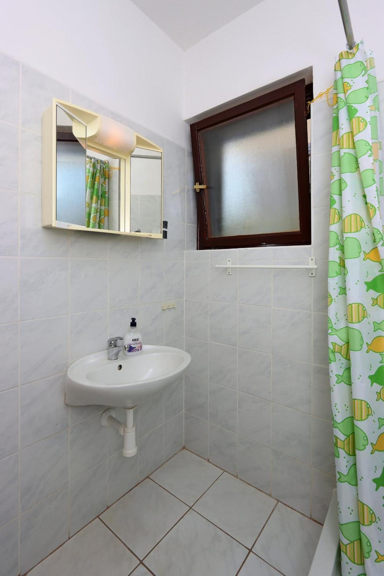 Apartments And Rooms With Parking Space Selce, Crikvenica - 2362 객실 사진