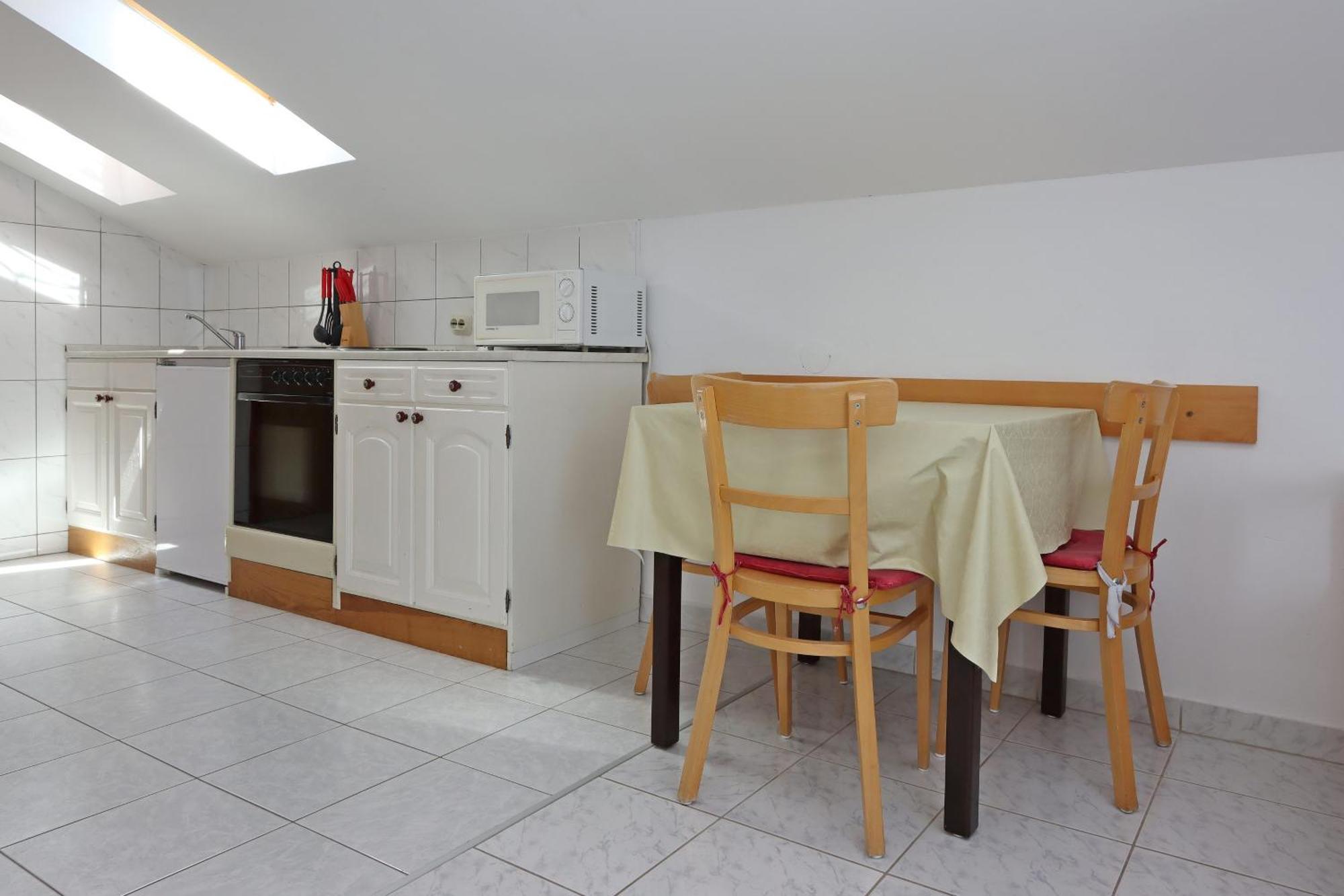 Apartments And Rooms With Parking Space Selce, Crikvenica - 2362 객실 사진