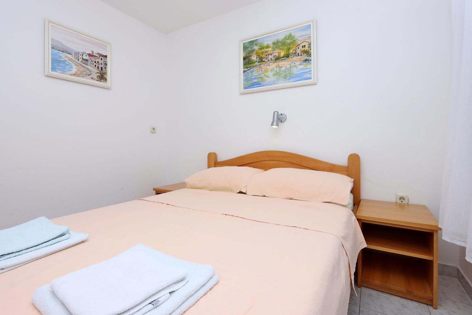 Apartments And Rooms With Parking Space Selce, Crikvenica - 2362 객실 사진