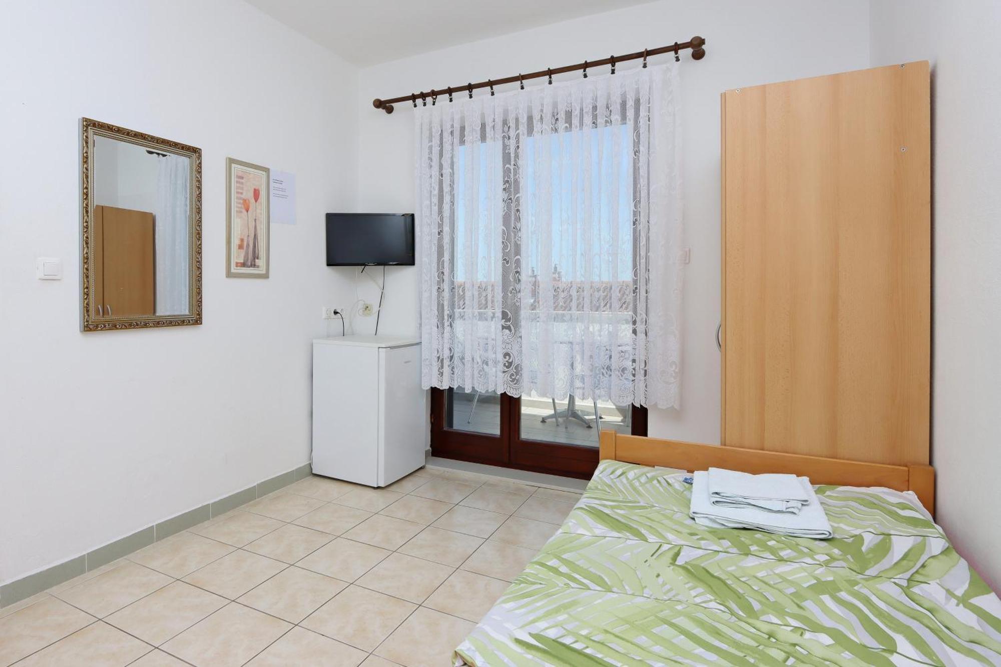 Apartments And Rooms With Parking Space Selce, Crikvenica - 2362 객실 사진