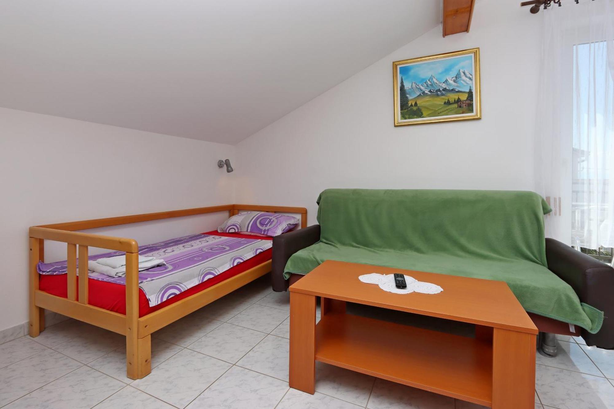 Apartments And Rooms With Parking Space Selce, Crikvenica - 2362 객실 사진